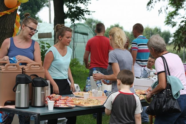 Smerfne powitanie lata - zdjęcia