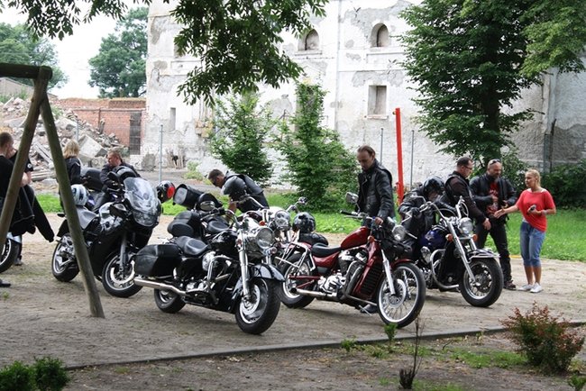 Smerfne powitanie lata - zdjęcia