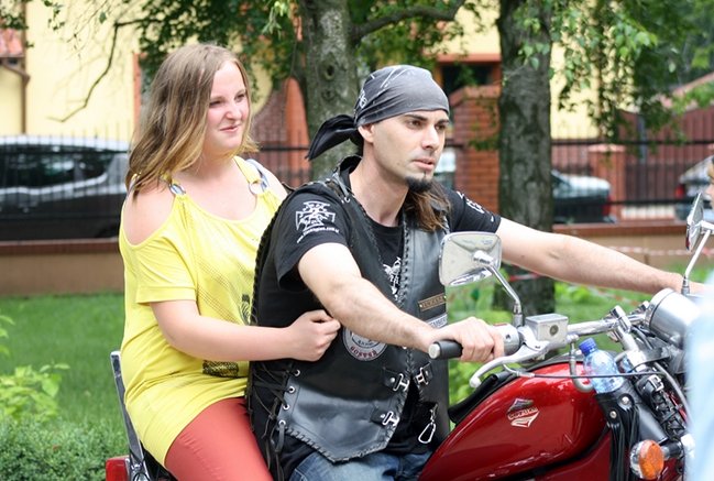 Smerfne powitanie lata - zdjęcia