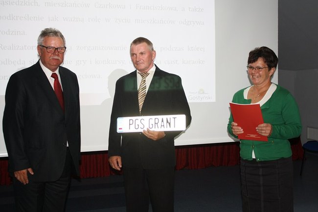 Tak wiele za tak niewiele - zdjęcia