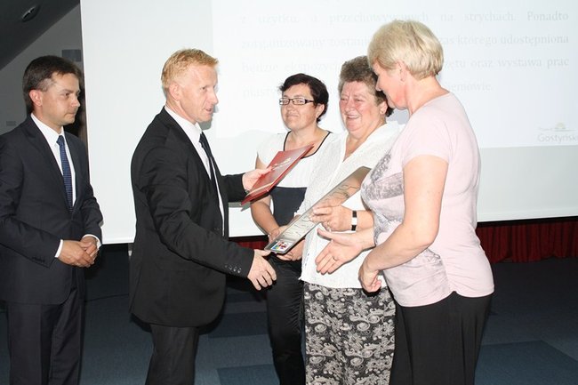 Tak wiele za tak niewiele - zdjęcia