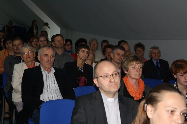 Tak wiele za tak niewiele - zdjęcia