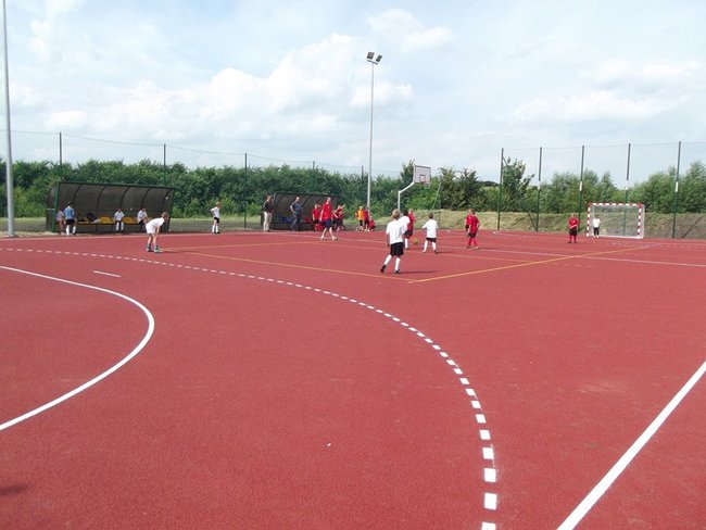 Doczekali się nowego boiska - zdjęcia