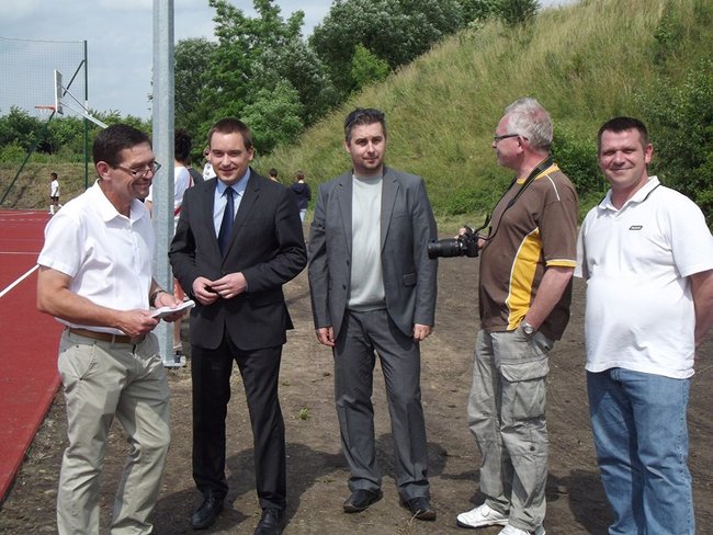 Doczekali się nowego boiska - zdjęcia
