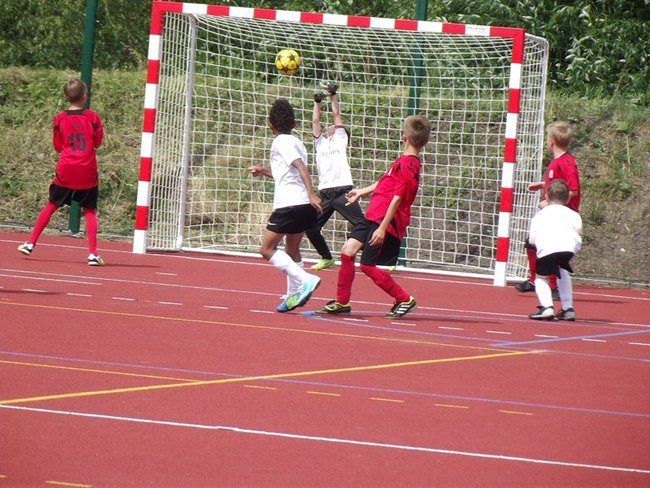 Doczekali się nowego boiska - zdjęcia