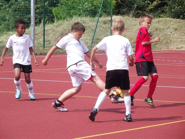 Doczekali się nowego boiska - zdjęcia