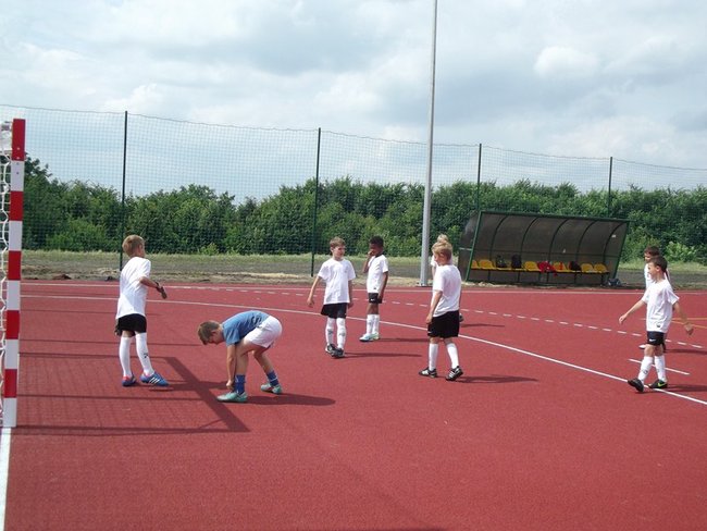 Doczekali się nowego boiska - zdjęcia