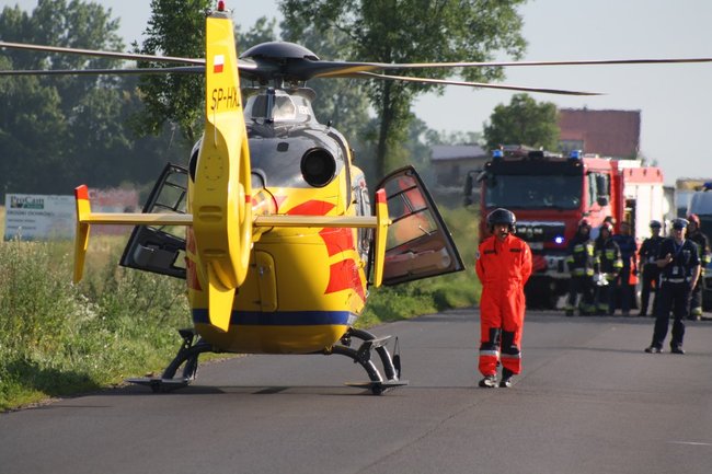 Policja szuka sprawcy wypadku - zdjęcia