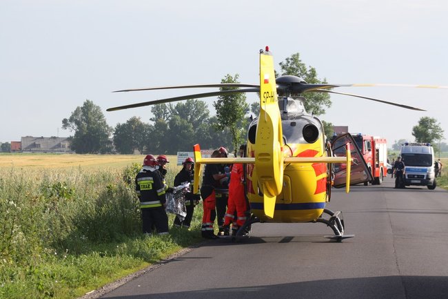 Policja szuka sprawcy wypadku - zdjęcia