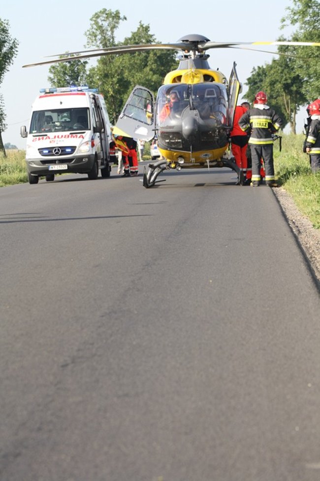 Policja szuka sprawcy wypadku - zdjęcia