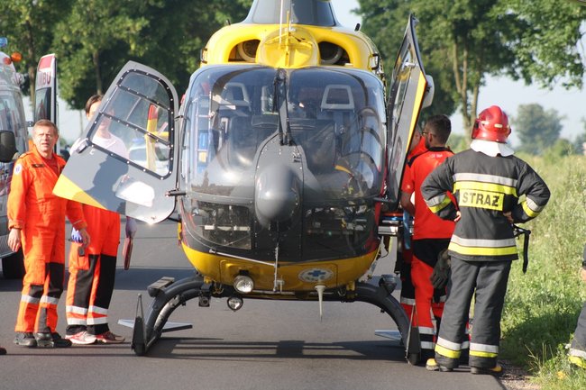 Policja szuka sprawcy wypadku - zdjęcia