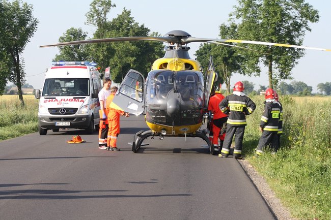 Policja szuka sprawcy wypadku - zdjęcia