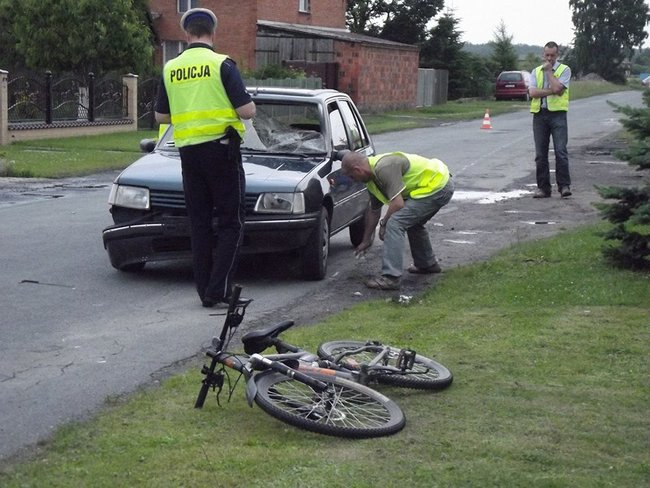 11-latek wpadł pod samochód - zdjęcia