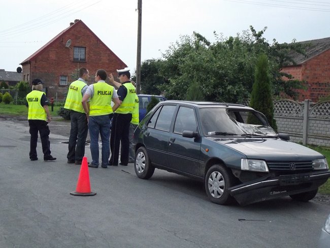 11-latek wpadł pod samochód - zdjęcia