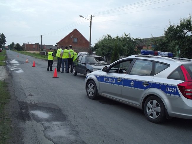 11-latek wpadł pod samochód - zdjęcia