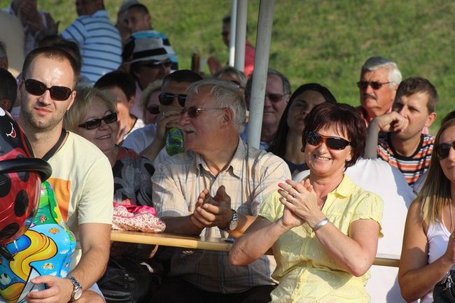 Festyn na nowym boisku - zdjęcia