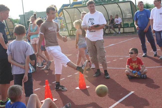 Festyn na nowym boisku - zdjęcia