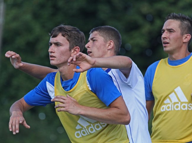 Piłkarze szlifują formę - zdjęcia