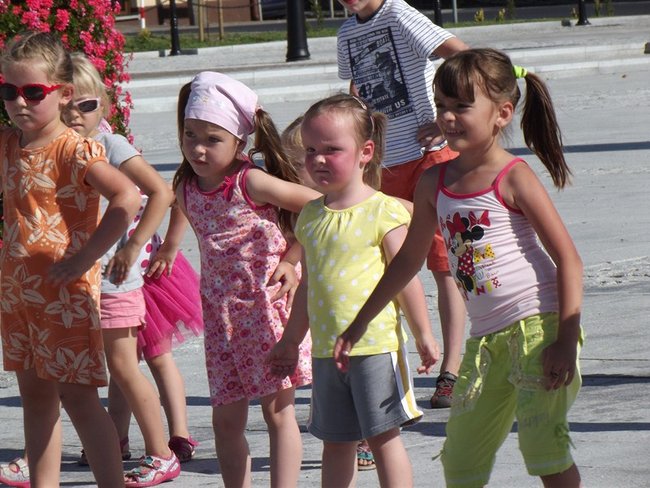 Rynek w rytmach latino -  zdjęcia