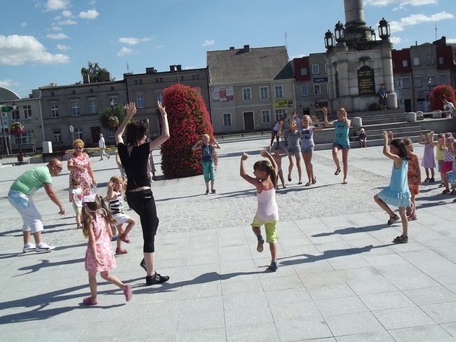 Rynek w rytmach latino -  zdjęcia