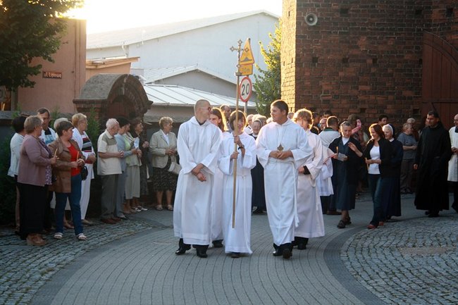 Biskup chwalił gostynian - zdjęcia