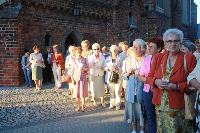 Biskup chwalił gostynian - zdjęcia