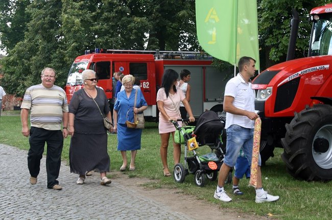 By chleba nikomu nie zabrakło - zdjęcia