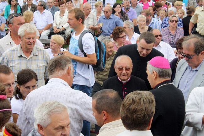 By chleba nikomu nie zabrakło - zdjęcia