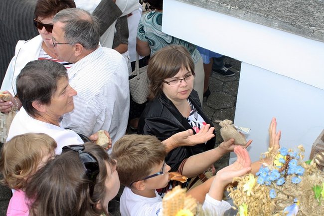 By chleba nikomu nie zabrakło - zdjęcia