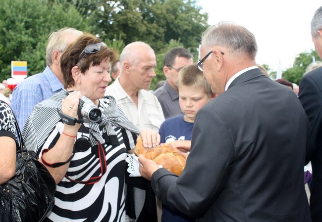 By chleba nikomu nie zabrakło - zdjęcia