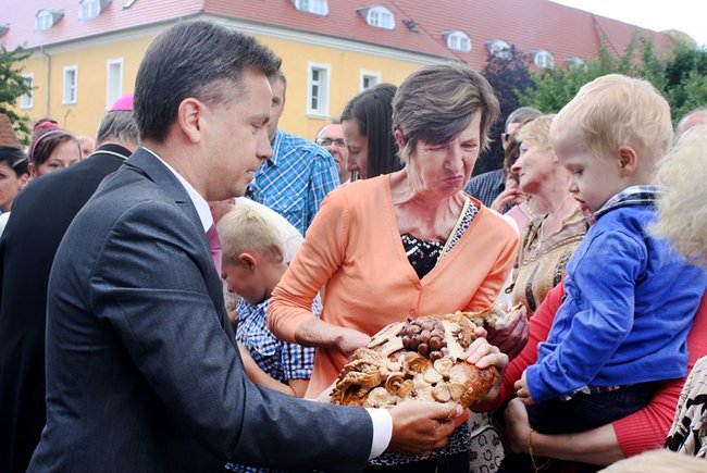 By chleba nikomu nie zabrakło - zdjęcia