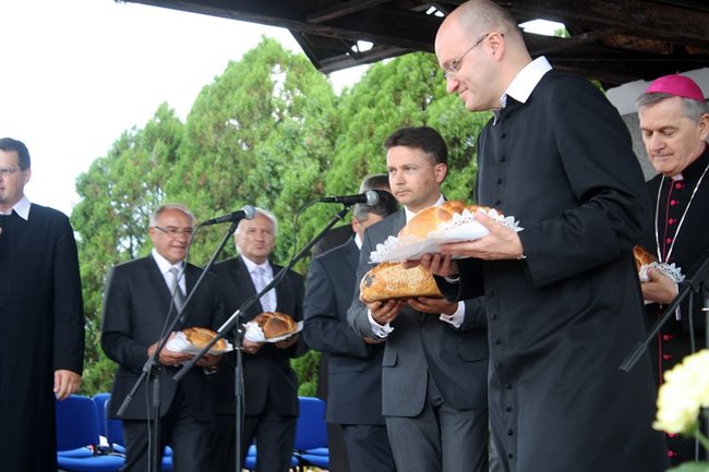 By chleba nikomu nie zabrakło - zdjęcia