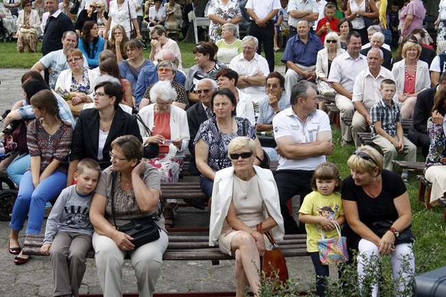 By chleba nikomu nie zabrakło - zdjęcia