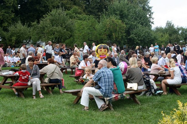 By chleba nikomu nie zabrakło - zdjęcia