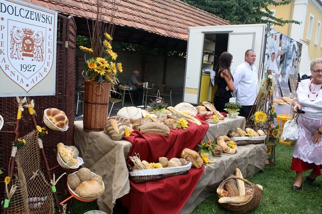 By chleba nikomu nie zabrakło - zdjęcia