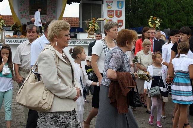 By chleba nikomu nie zabrakło - zdjęcia