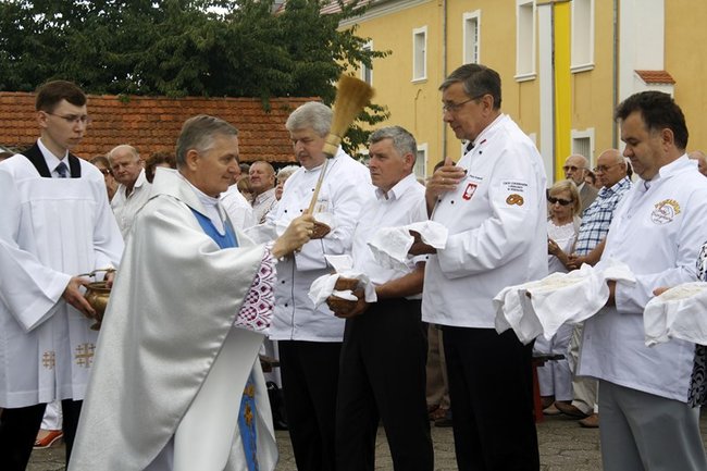 By chleba nikomu nie zabrakło - zdjęcia