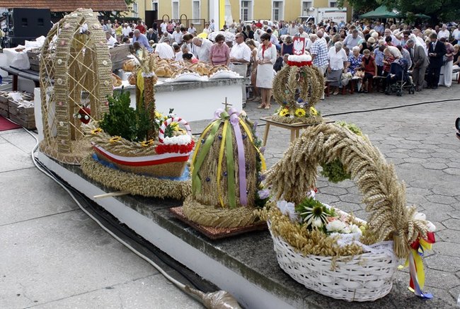 By chleba nikomu nie zabrakło - zdjęcia