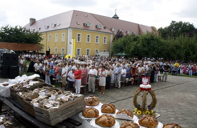 By chleba nikomu nie zabrakło - zdjęcia
