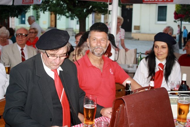  Idą łeb w łeb - zdjęcia