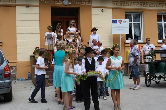 Dożynki w rękach młodych - zdjęcia