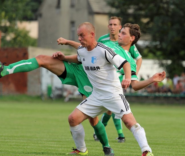 Zasłużył na czerwoną kartkę - zdjęcia