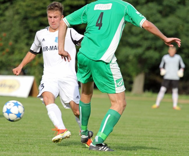 Zasłużył na czerwoną kartkę - zdjęcia