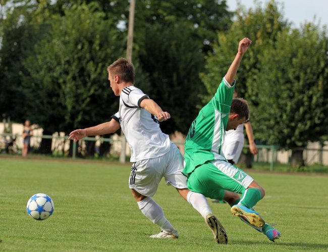 Zasłużył na czerwoną kartkę - zdjęcia