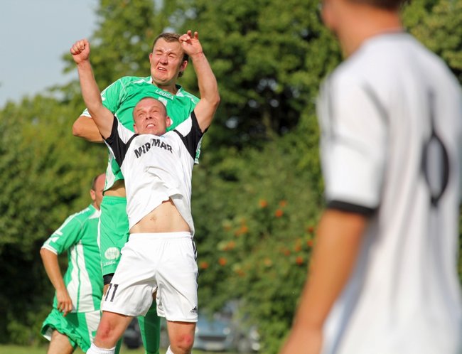 Zasłużył na czerwoną kartkę - zdjęcia