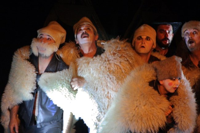 Bohater, który nigdy nie zginie - zdjęcia