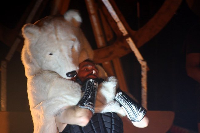 Bohater, który nigdy nie zginie - zdjęcia