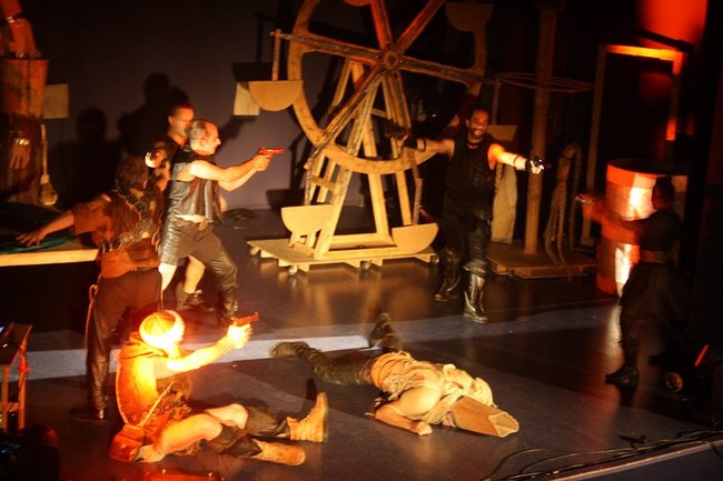 Bohater, który nigdy nie zginie - zdjęcia