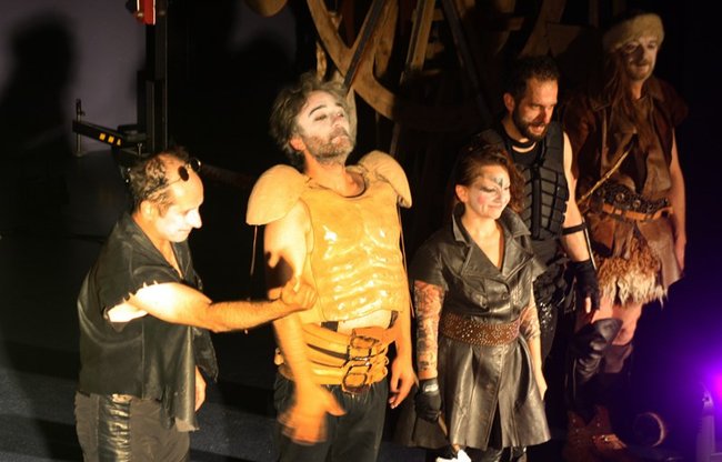 Bohater, który nigdy nie zginie - zdjęcia