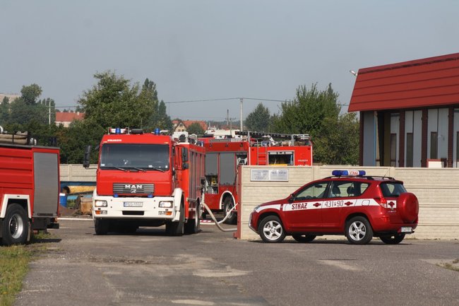 Ewakuowano pracowników - zdjęcia